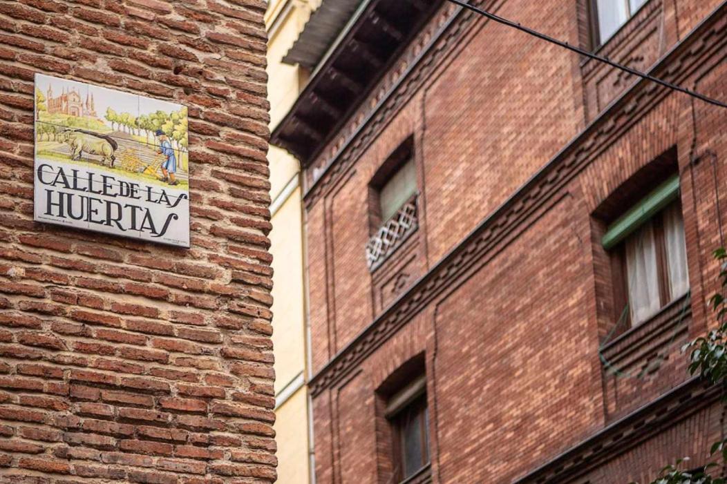 Calle Huertas Corazon By Regalatemadrid — Fotos 1